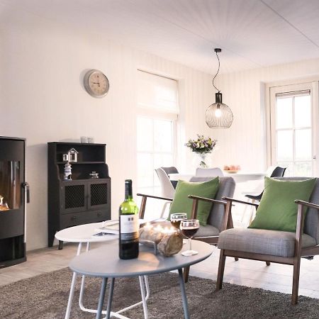 Rustic Holiday Home In Wissenkerke With Garden 外观 照片